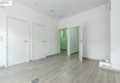 46m² locaux commerciaux pour vente à Grenade, dans le quartier de Villa Argaz, Calle Belén Sarraga photo