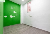 46m² locaux commerciaux pour vente à Grenade, dans le quartier de Villa Argaz, Calle Belén Sarraga photo