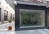 185m² commercial premises for sale in Córdoba, in the area of San Miguel - Capuchins, Calle Puerta Osario photo