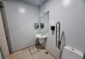 Local comercial en venta con 200m² en Chiclana de la Frontera foto