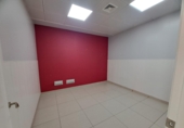 Local comercial en venta con 200m² en Chiclana de la Frontera foto