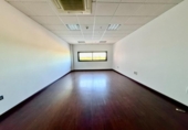 58m² bureau pour vente à Séville, Calle Platino photo