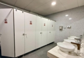 58m² bureau pour vente à Séville, Calle Platino photo
