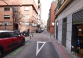 27m² commercial premises for sale in Madrid, in the area of Four Roads, Calle de Hernani photo