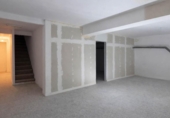 Local comercial en venta con 305m² en Tarrasa, Carrer de Faraday foto