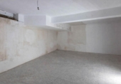 Local comercial en venta con 305m² en Tarrasa, Carrer de Faraday foto