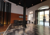 237m² commercial premises for sale in Cartagena, Calle del Carmen photo
