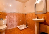Local comercial en venta con 89m² en Reus, en la zona de el Carme, Carrer de Sant Gaietà foto