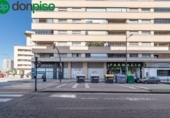 147m² commercial premises for sale in Granada, in the area of Campus, Calle Santa Adela photo