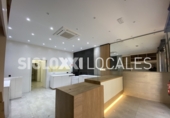 65m² commercial premises for rent in Barcelona, in the area of Les Corts, Carrer de Dolors Masferrer i Bosch photo