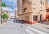 Local comercial
en venda
amb 179m² a Dúrcal, Calle Ángel Ganivet foto
