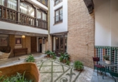 Edificio en venta con 439m² en Granada, en la zona de Realejo Alto foto