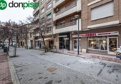 44m² commercial premises for sale in Granada, photo