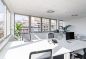 200m² office for rent in Barcelona, in the area of Galvany, Ronda del General Mitre, 126 photo