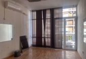 Oficina en alquiler con 140m² en Sevilla, en la zona de Alfalfa foto