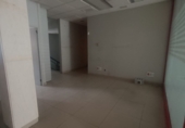 Local comercial en venta con 134m² en Valdemoro foto