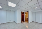 122m² bureau pour location à Alicante photo