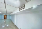 122m² bureau pour location à Alicante photo