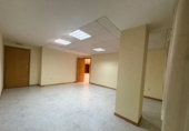 290m² office for rent in Oviedo, in the area of Malatería photo