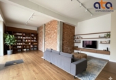 121m² commercial premises for sale in Valladolid, in the area of Belén Neighborhood photo
