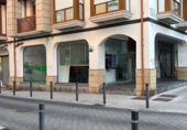 Local comercial en venta con 75m² en Santoña foto