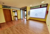Oficinas en venta con 110m² en Bayona, avenida joselín, 36300 foto