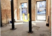 71m² commercial premises for sale in Madrid, Camino de los Molino photo