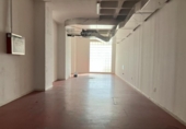 Nave Industrial en venta con 201m² en Madrid, en la zona de Palomeras Sureste, avenida de la democracia, 28031 foto