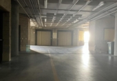 Nave Industrial en venta con 201m² en Madrid, en la zona de Palomeras Sureste, avenida de la democracia, 28031 foto