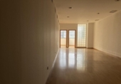 Nave Industrial en venta con 201m² en Madrid, en la zona de Palomeras Sureste, avenida de la democracia, 28031 foto
