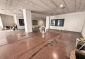 300m² locaux commerciaux pour vente à Alicante, Calle Pintor Otilio photo
