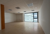 67m² office for sale in Mérida, in the area of The Meadow, Avenida Reina Sofía photo