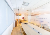 234m² office for sale in Madrid, in the area of Southeast Palomeras, Calle de Bruno Abúndez photo