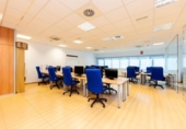 234m² office for sale in Madrid, in the area of Southeast Palomeras, Calle de Bruno Abúndez photo