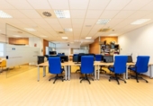 234m² office for sale in Madrid, in the area of Southeast Palomeras, Calle de Bruno Abúndez photo