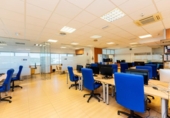 234m² office for sale in Madrid, in the area of Southeast Palomeras, Calle de Bruno Abúndez photo