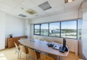 234m² office for sale in Madrid, in the area of Southeast Palomeras, Calle de Bruno Abúndez photo