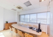 234m² office for sale in Madrid, in the area of Southeast Palomeras, Calle de Bruno Abúndez photo