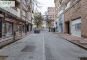 Local comercial
en venda
amb 44m² a Granada, a la zona de Pajaritos, Avenida de la Constitución foto