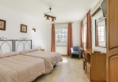 Hotel en venta con 2118m² en Güéjar Sierra, Camino Prados foto
