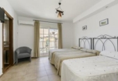 Hotel en venta con 2118m² en Güéjar Sierra, Camino Prados foto