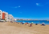 Edificio en venta con 258m² en Torrevieja, Calle Patricio Pérez foto