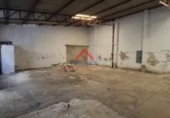 357m² warehouse for sale in Utrera, photo