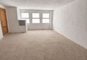 Local comercial en venta con 212m² en Villar del Arzobispo, Carrer Poeta César Simón foto