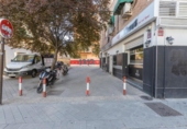 Bar en venta con 138m² en Granada, en la zona de Santa Adela, Calle del Pintor Manuel Maldonado foto