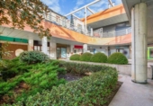 317m² locaux commerciaux pour vente à Alcobendas, Calle de la Constitución photo
