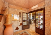 234m² restaurant for sale in Escúzar, Calle San Blas photo