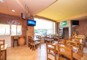 234m² restaurant for sale in Escúzar, Calle San Blas photo