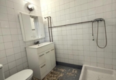 81m² commercial premises for sale in Cambre, Rúa Cambre Temple photo