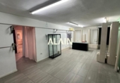 171m² locaux commerciaux pour vente à Valence, dans le quartier de El llano del Remedio, Calle Cirilo Amorós photo